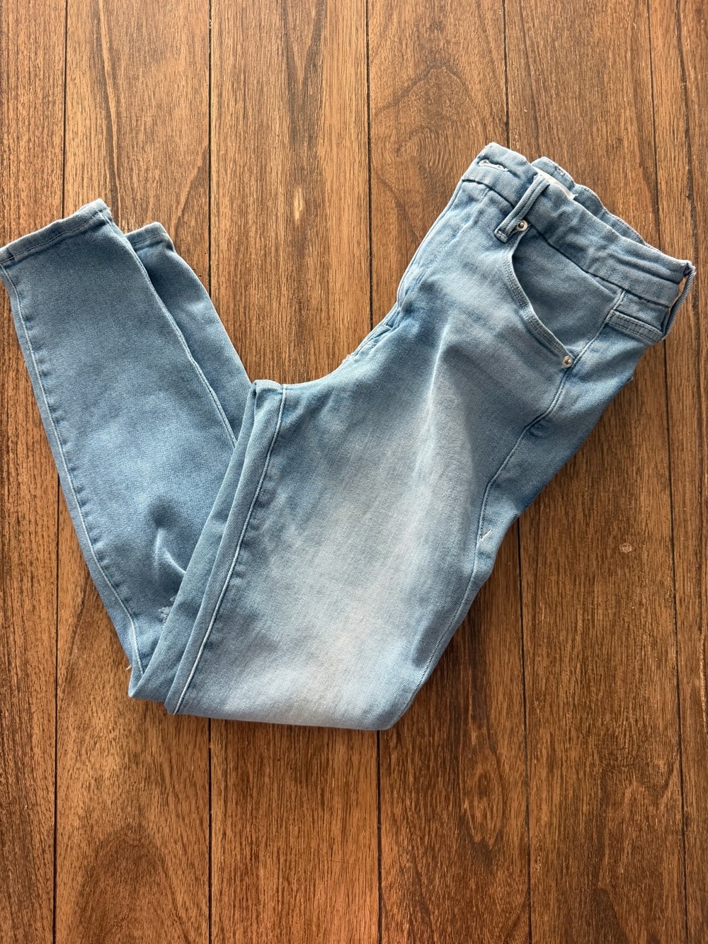Good American Light Wash Skinny Jeans